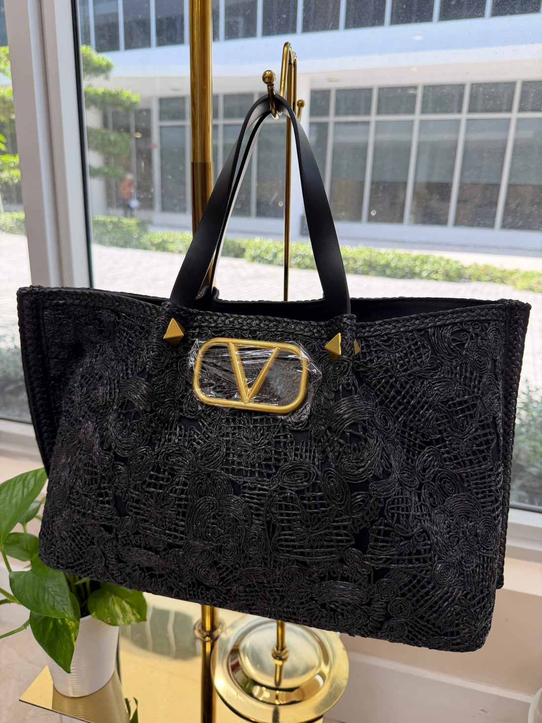 New Large V Bag