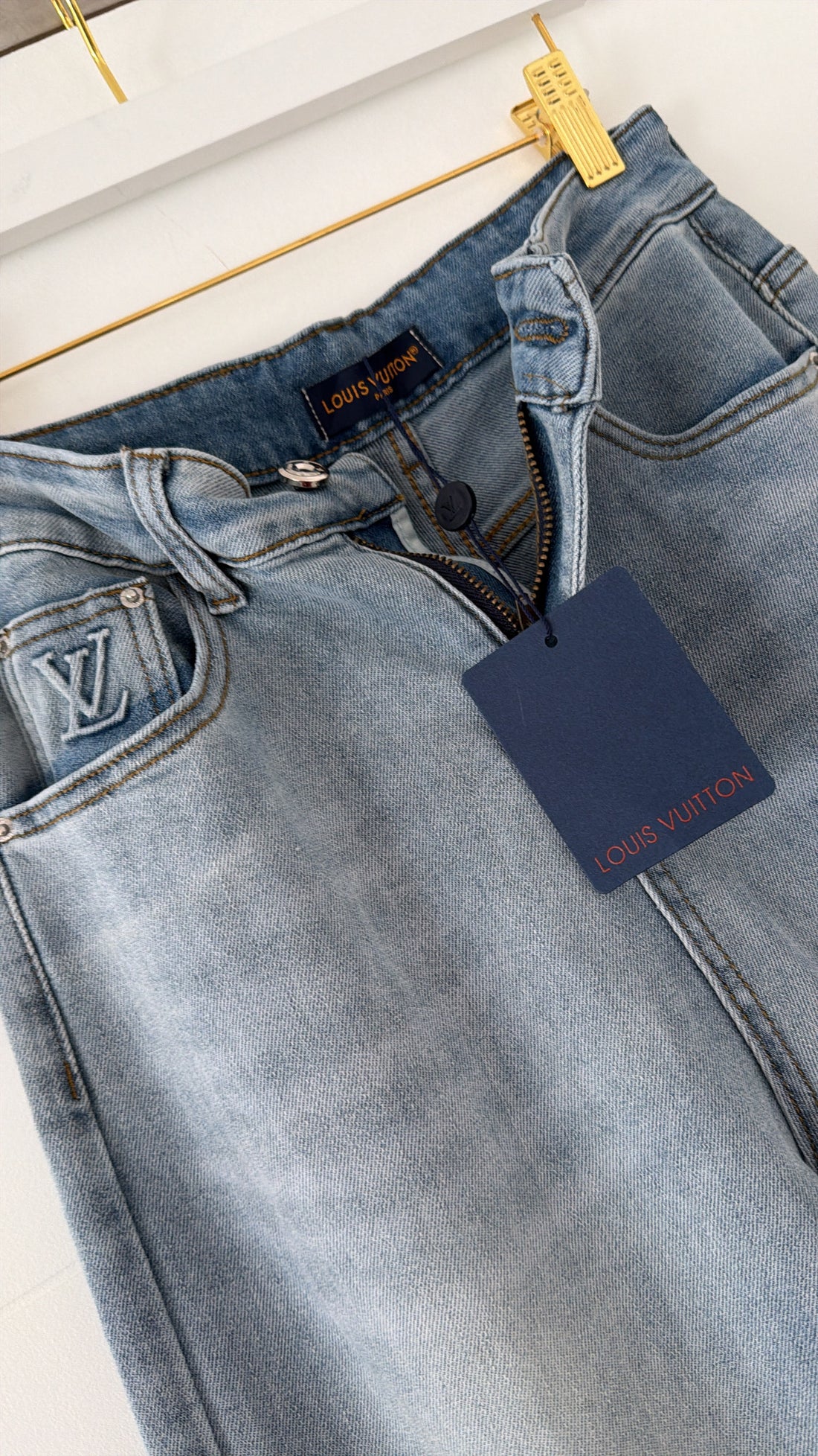 Lv Jeans