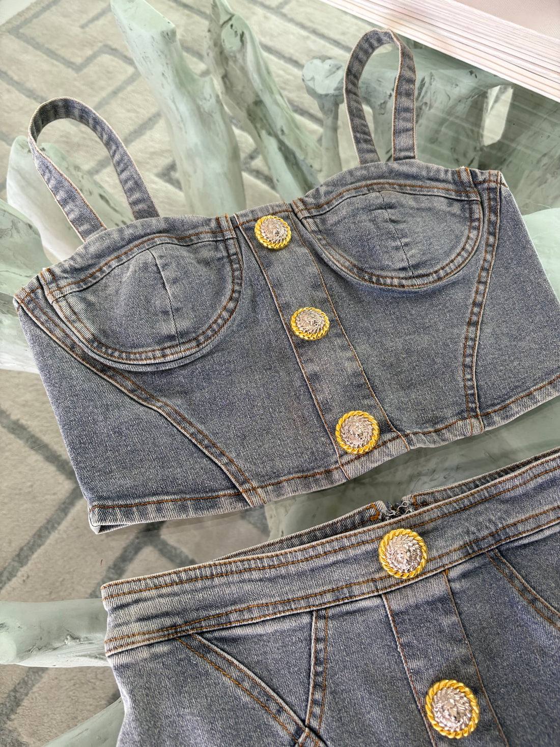 Leon Jean Set