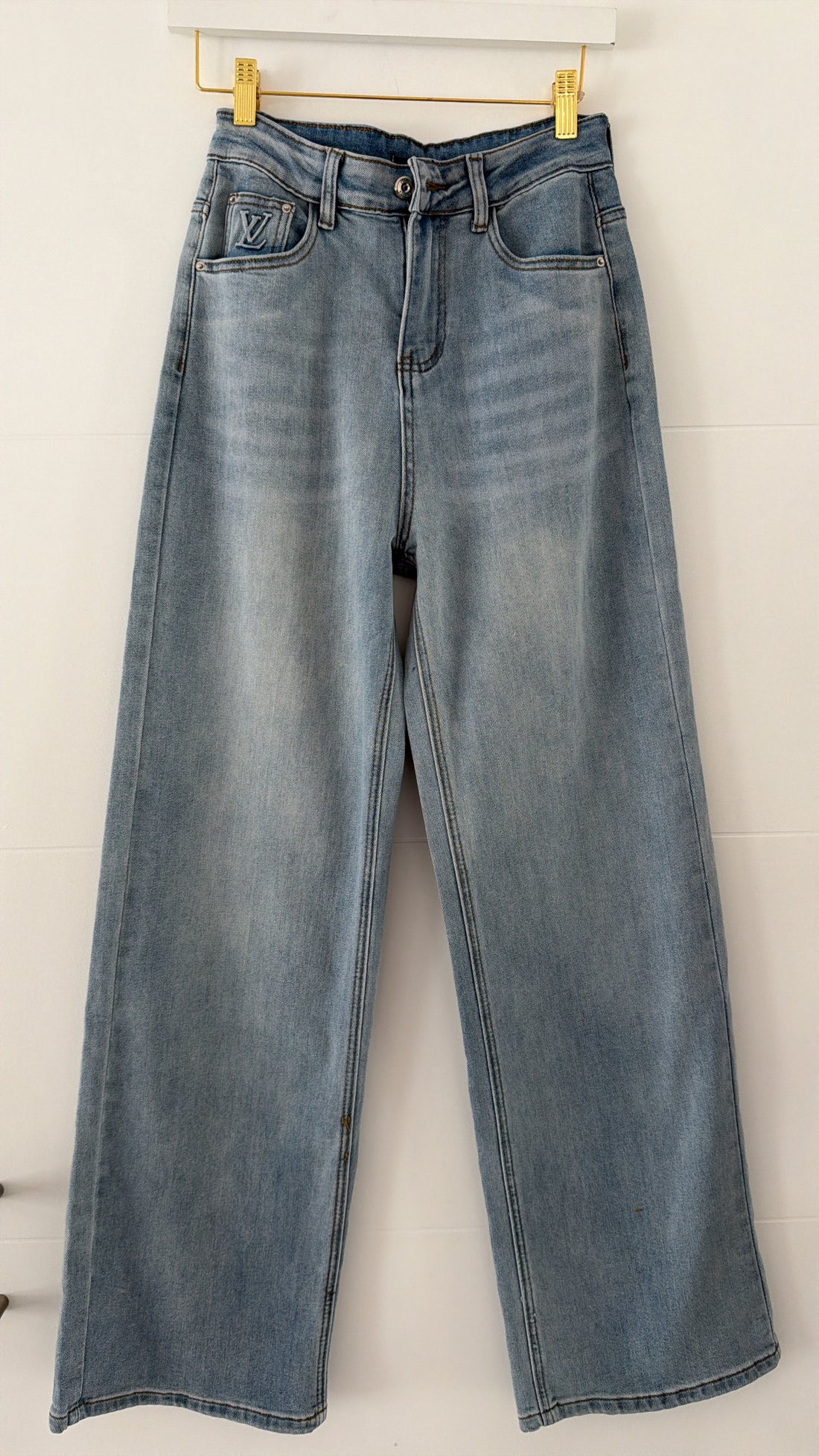 Lv Jeans