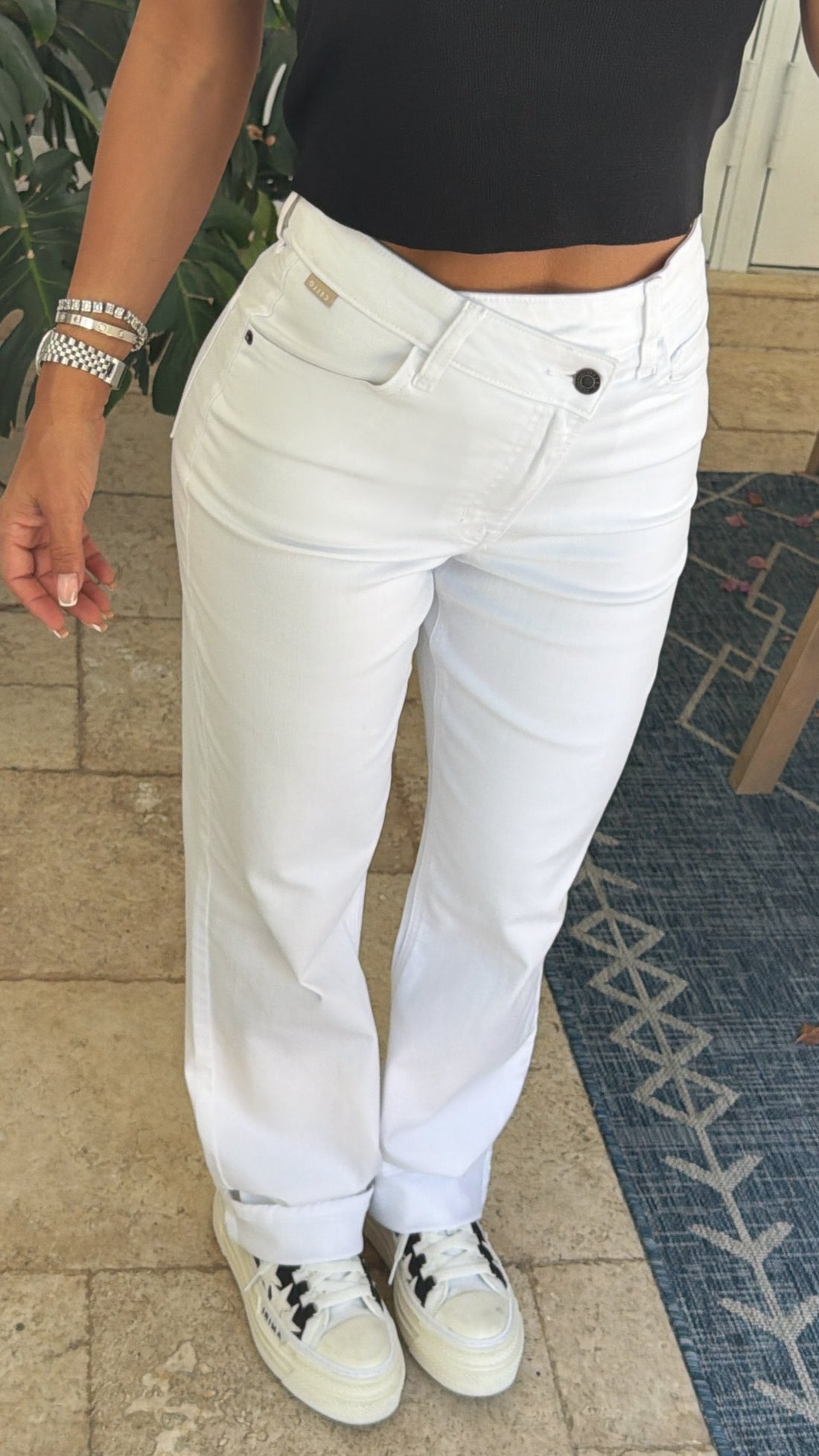New White Jeans