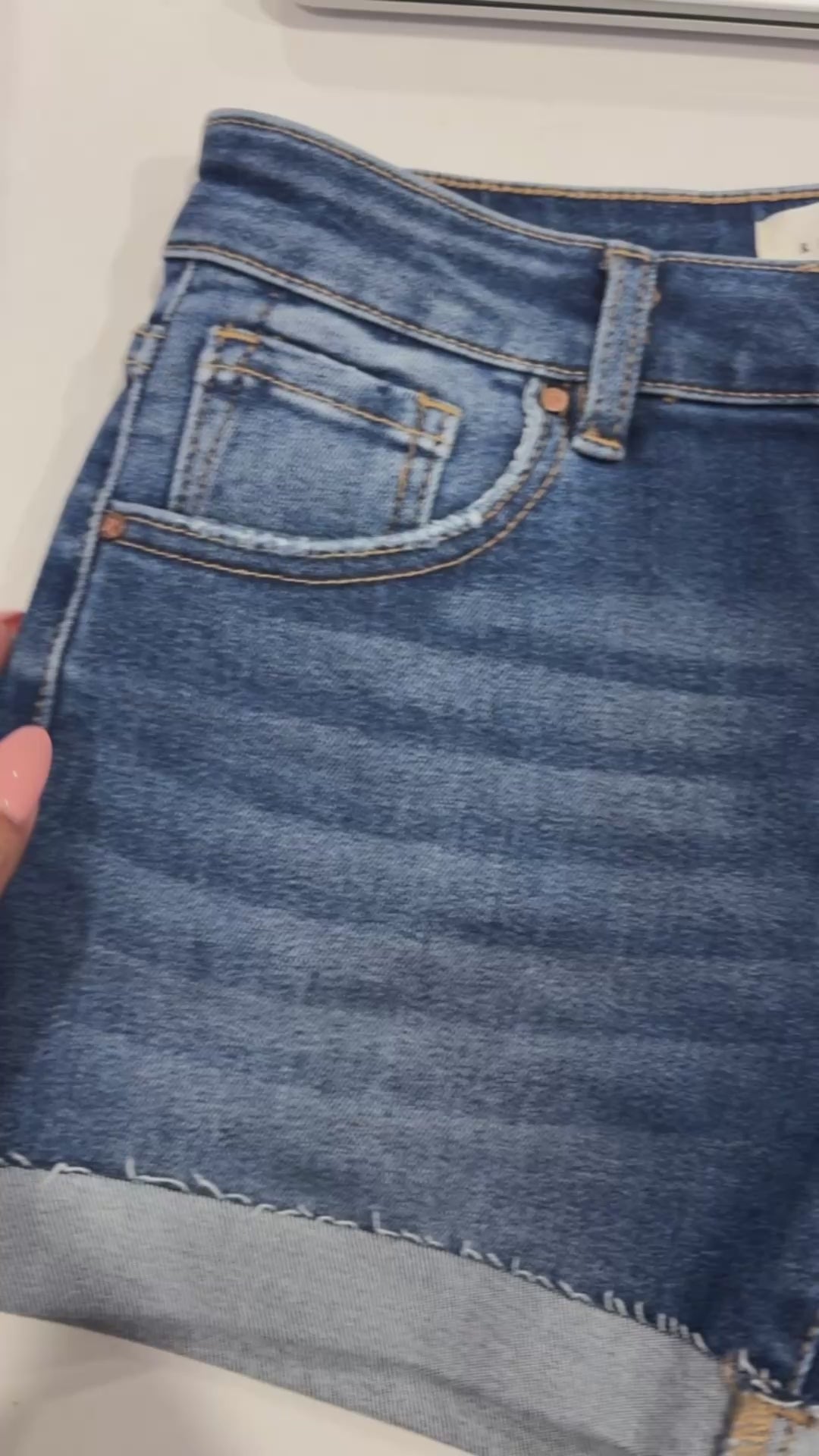 Lio Shorts